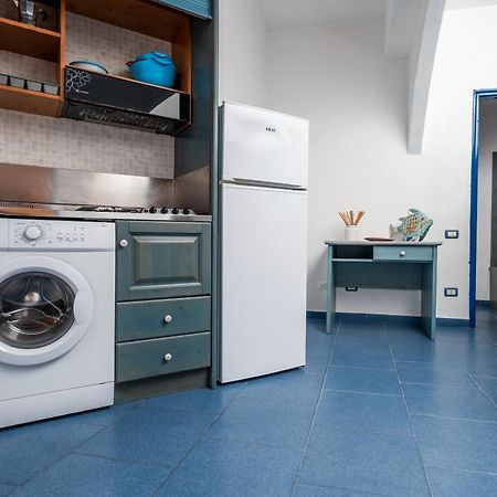 Oasi Azzurra Aparthotel Месина Екстериор снимка