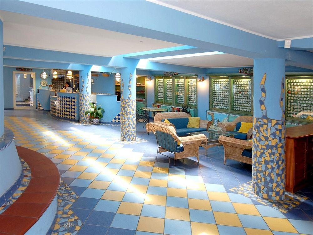 Oasi Azzurra Aparthotel Месина Екстериор снимка